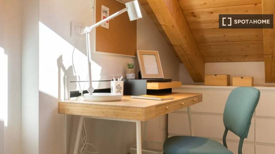 appartamento in affitto a Milano in zona Lorenteggio