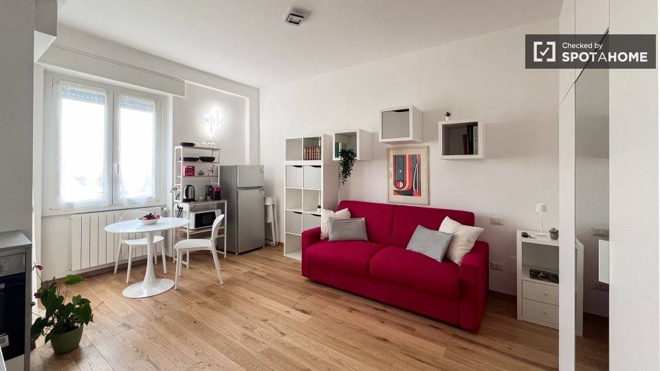 appartamento in affitto a Milano in zona Lorenteggio