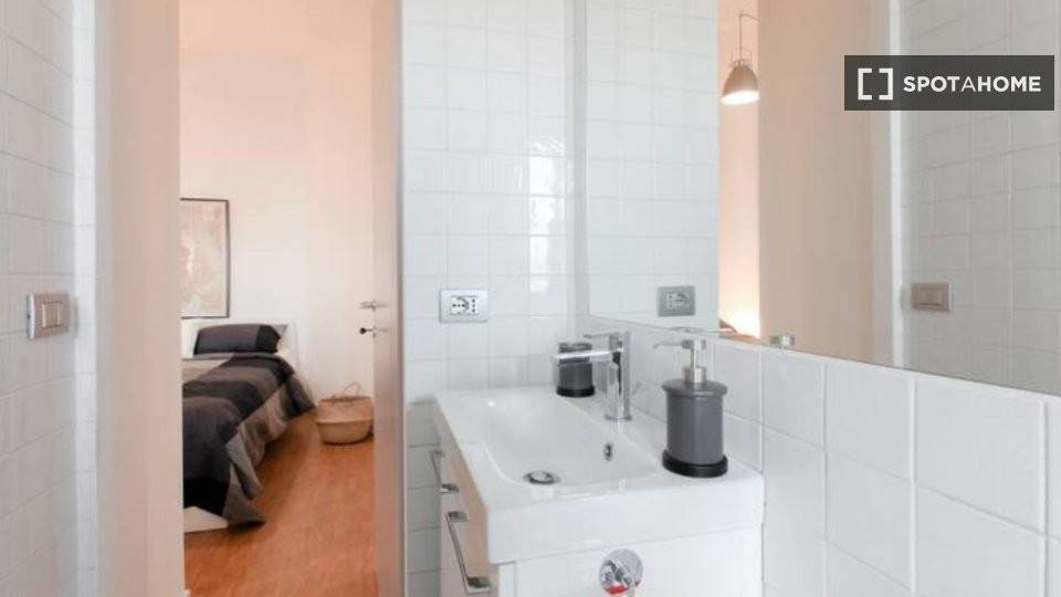 appartamento in affitto a Milano in zona Porta Genova