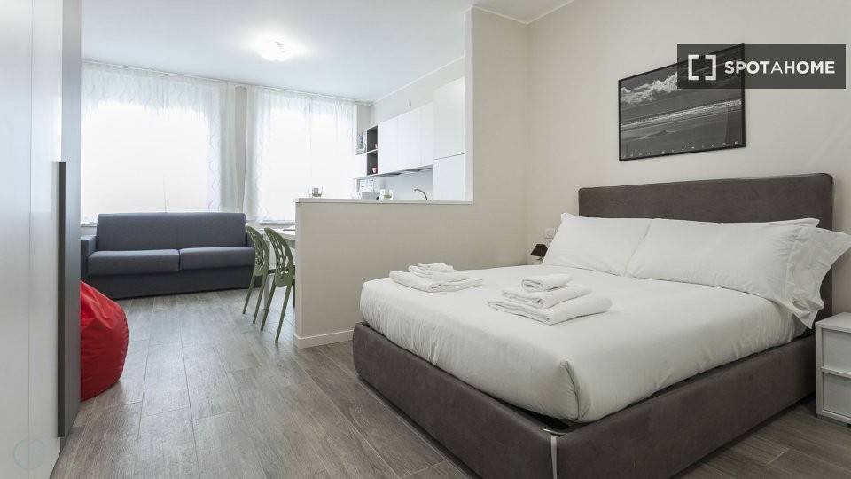 appartamento in affitto a Milano in zona Cadorna