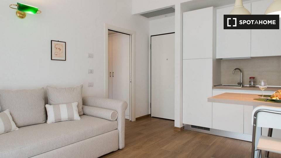 appartamento in affitto a Milano in zona Porta Tenaglia