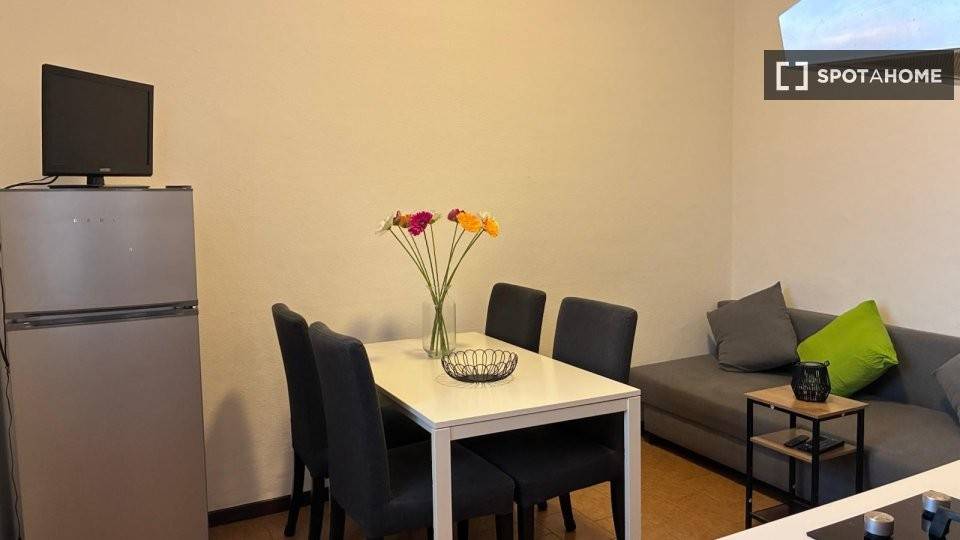appartamento in affitto a Milano in zona Porta Ticinese