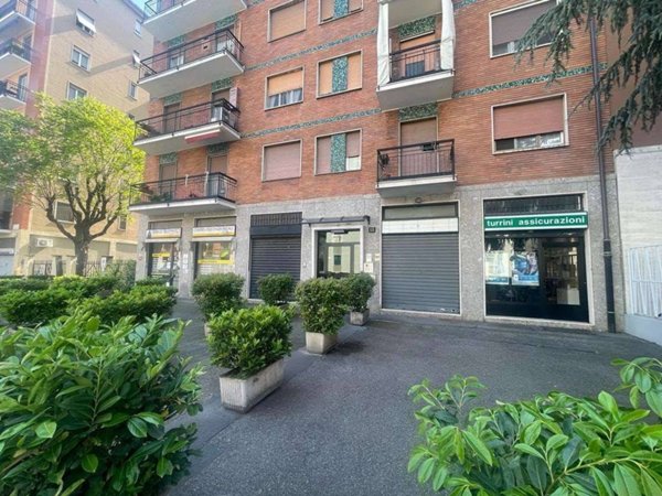 appartamento in affitto a Milano in zona Lorenteggio