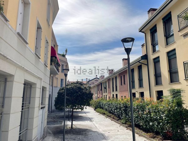 appartamento in affitto a Milano in zona Porta Genova
