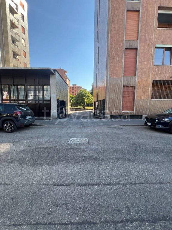 box auto in affitto a Milano in zona Lambrate
