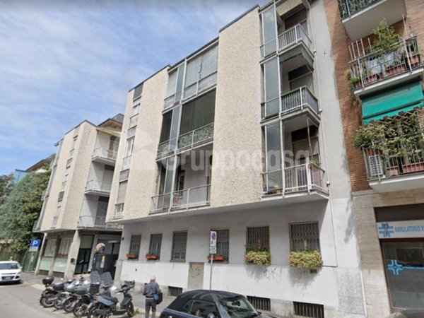 appartamento in affitto a Milano in zona Corsica