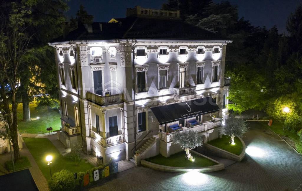 casa indipendente in affitto a Milano in zona Gallaratese