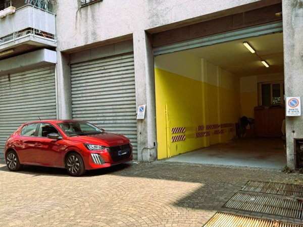 locale di sgombero in affitto a Milano in zona NoLo
