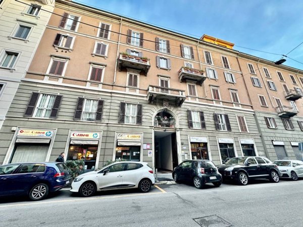 box auto in affitto a Milano in zona XXII Marzo
