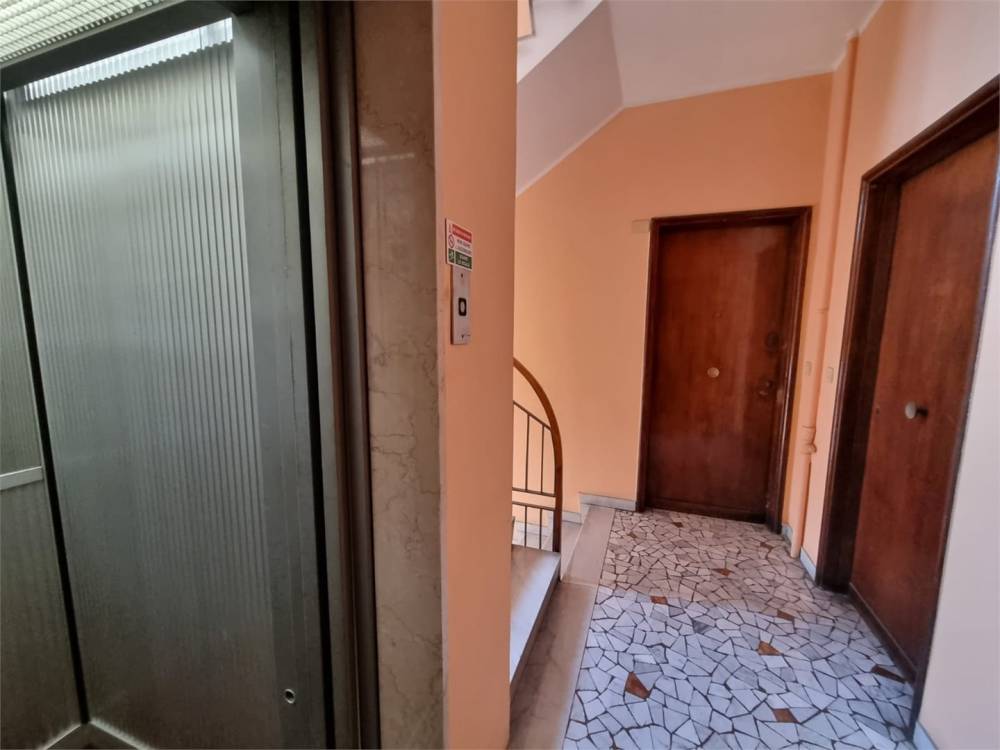 appartamento in affitto a Milano in zona Lorenteggio