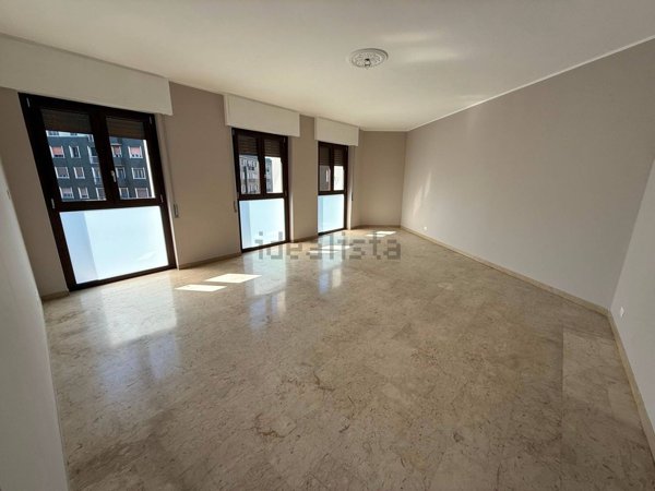 appartamento in affitto a Milano in zona Lorenteggio