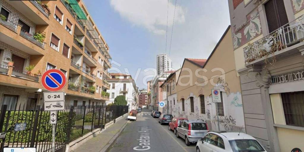 box auto in affitto a Milano in zona Porta Romana