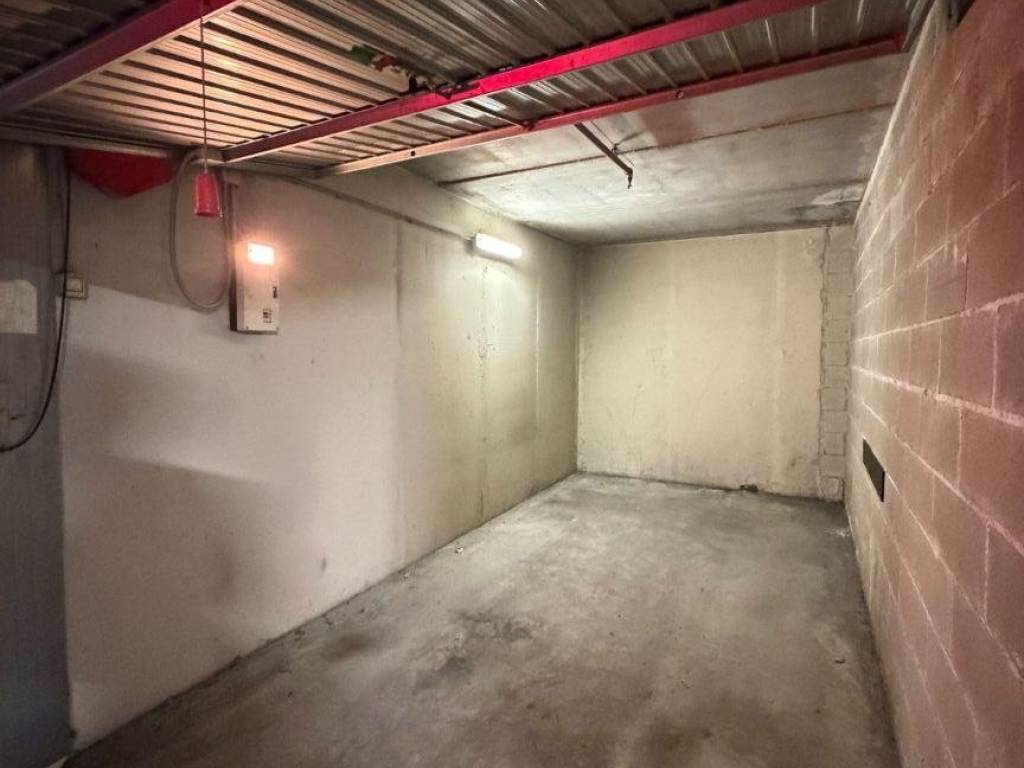 box auto in affitto a Milano in zona Sempione