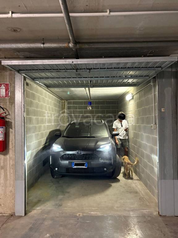 box auto in affitto a Milano in zona Porta Genova