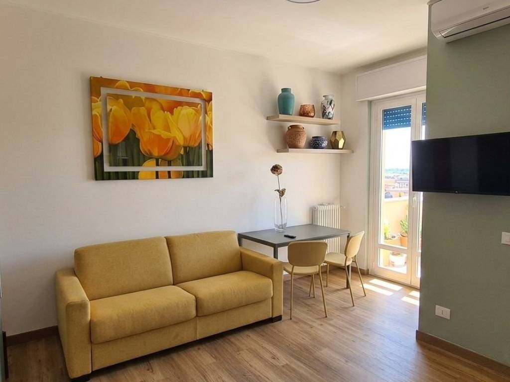 appartamento in affitto a Milano in zona Lorenteggio
