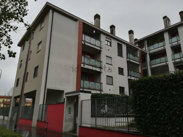 appartamento in affitto a Milano in zona Baggio