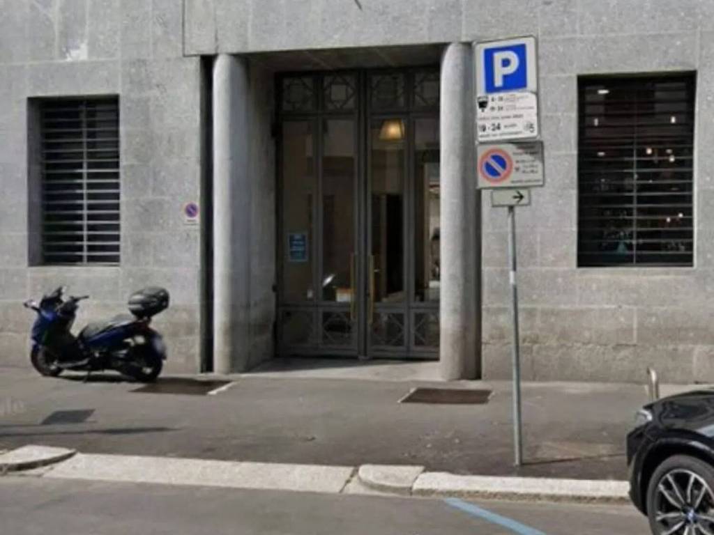 box auto in affitto a Milano in zona Guastalla