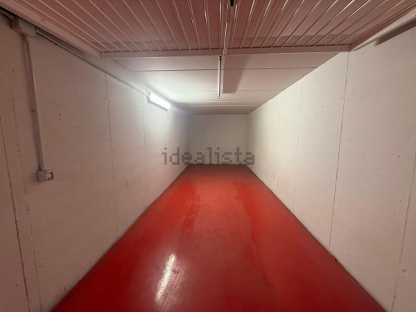 box auto in affitto a Milano in zona Stazione Centrale