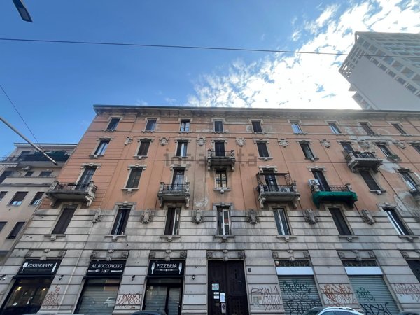 appartamento in affitto a Milano in zona Lorenteggio