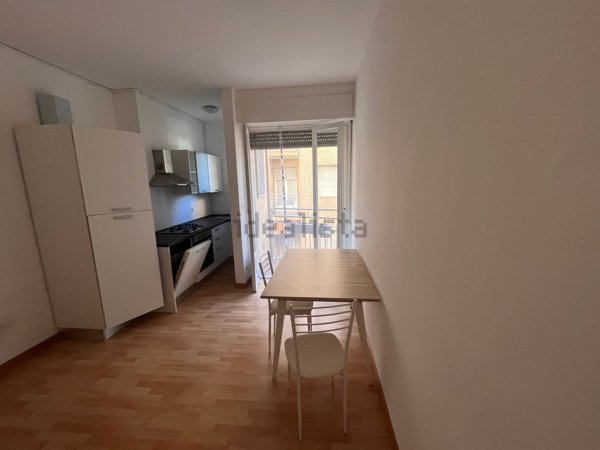 appartamento in affitto a Milano in zona De Angeli