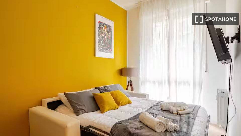 appartamento in affitto a Milano in zona Lorenteggio