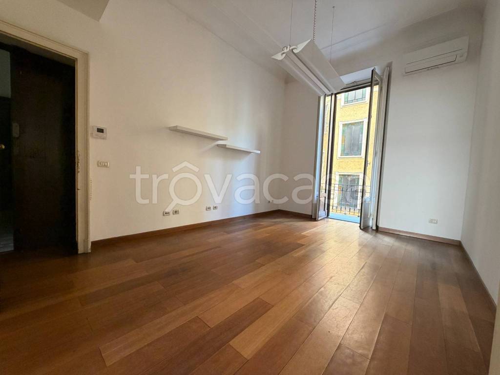 appartamento in affitto a Milano in zona Centro Direzionale