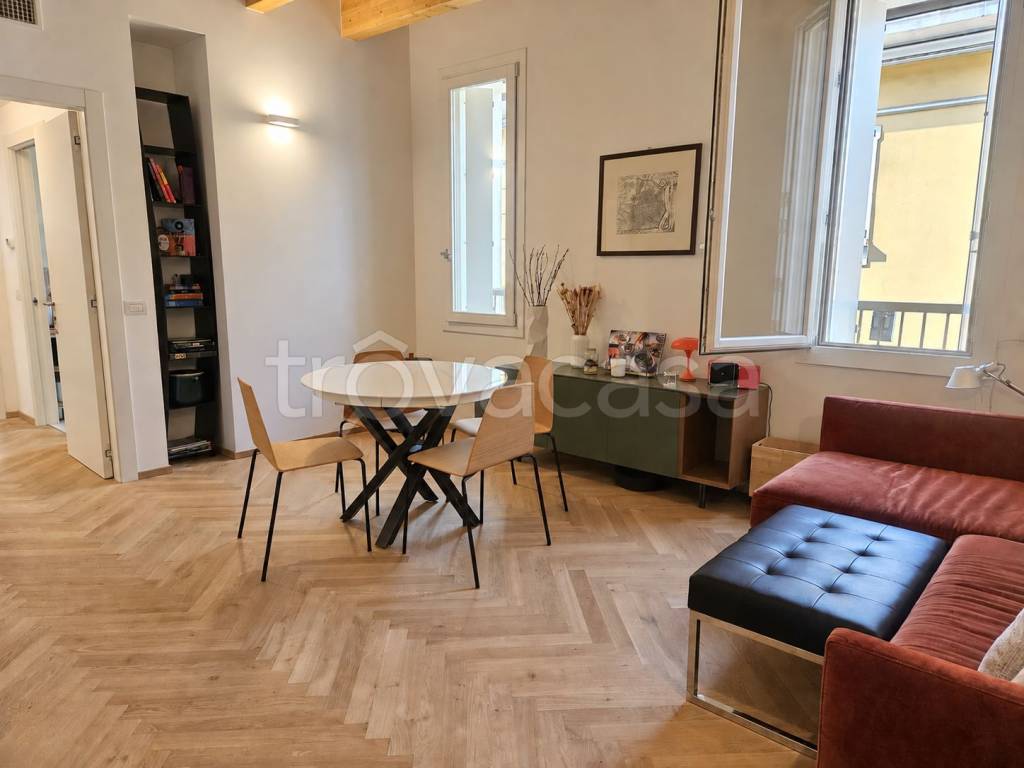 appartamento in affitto a Milano in zona De Angeli