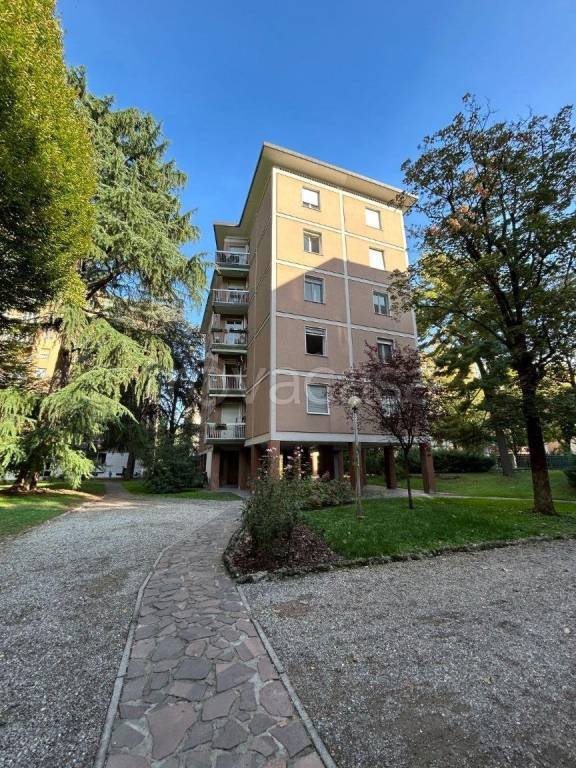 appartamento in affitto a Milano in zona Bocconi