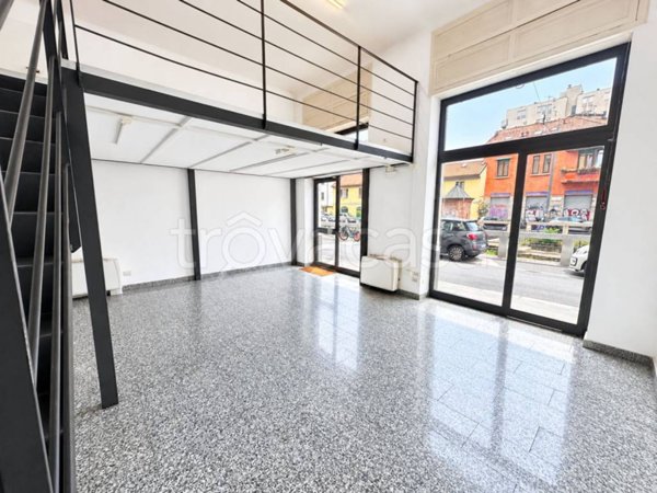 locale commerciale in affitto a Milano in zona Porta Genova