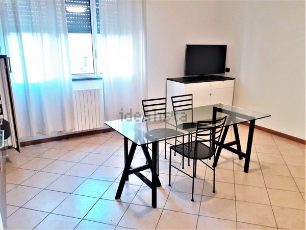 appartamento in affitto a Milano in zona Lorenteggio