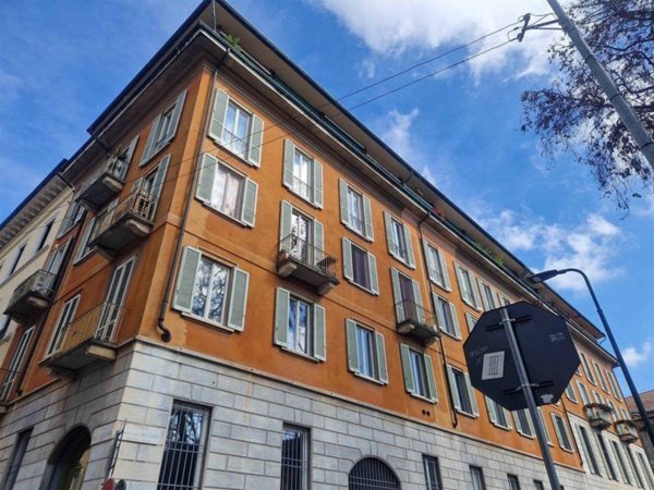 box auto in affitto a Milano in zona Guastalla