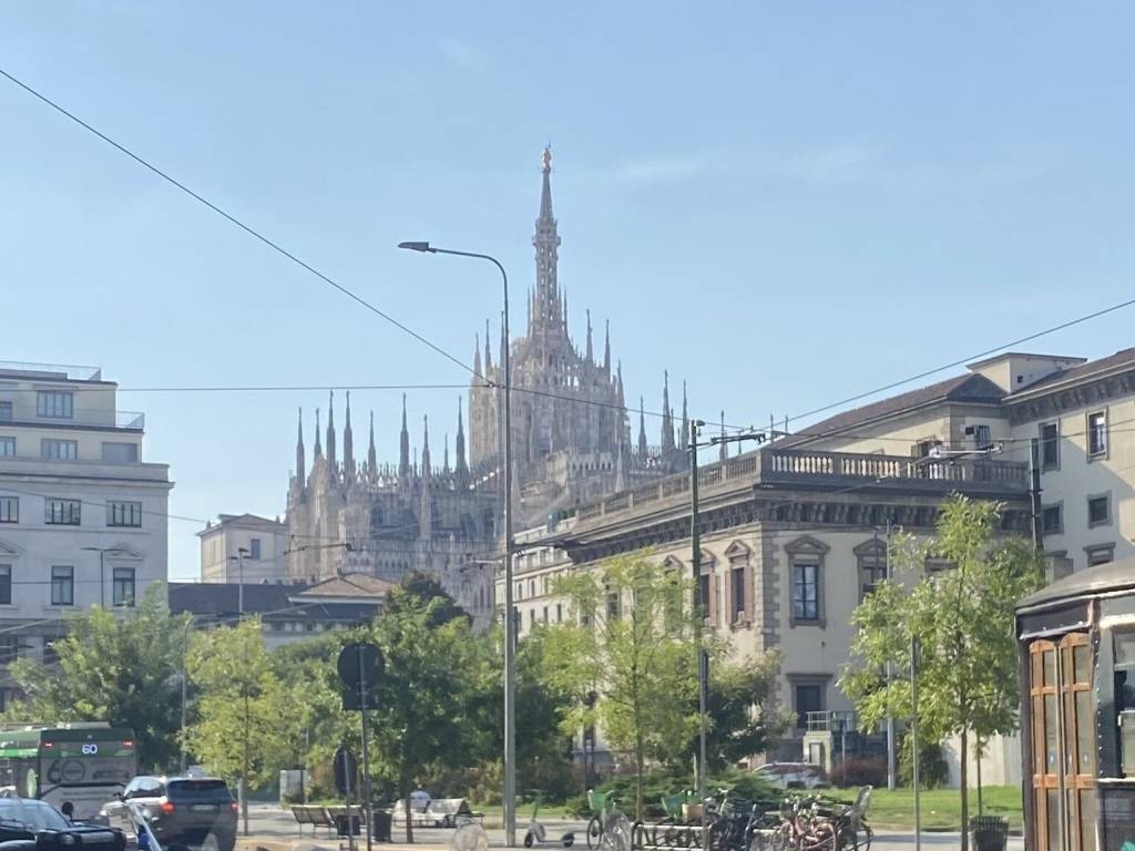 negozio in affitto a Milano