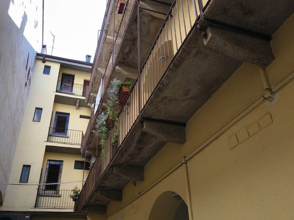 monolocale in affitto a Milano in zona Porta Genova
