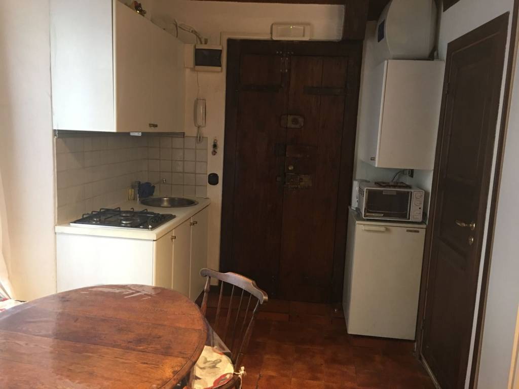 appartamento in affitto a Milano in zona Sant'Ambrogio