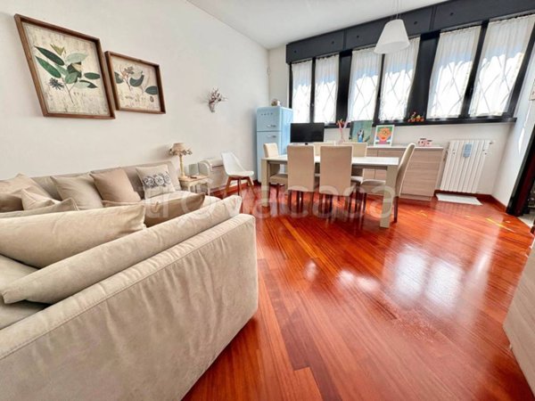 appartamento in affitto a Milano in zona Bullona