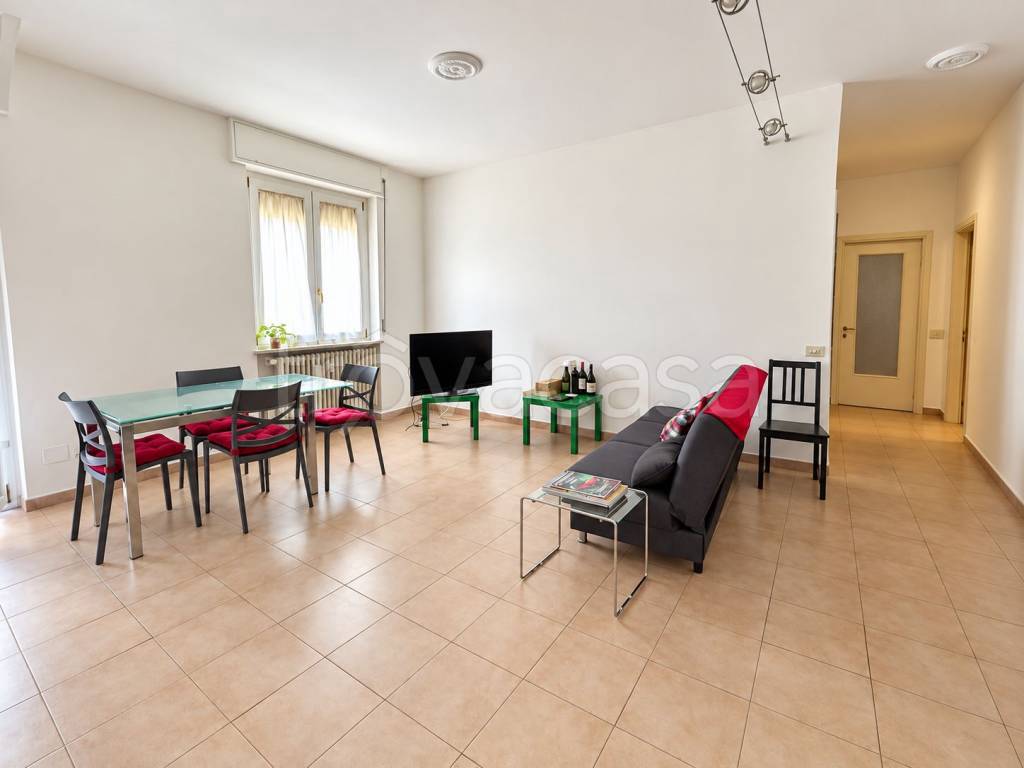 appartamento in affitto a Milano in zona Cinque Giornate