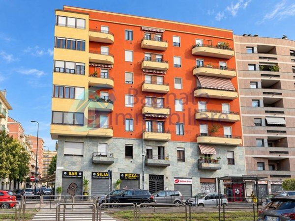 appartamento in affitto a Milano in zona Lorenteggio