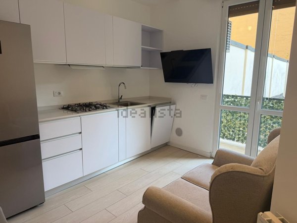 appartamento in affitto a Milano in zona Lorenteggio