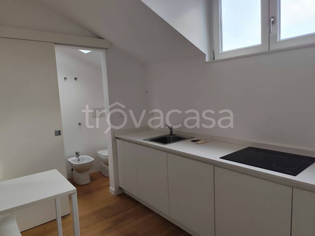 appartamento in affitto a Milano in zona Isola