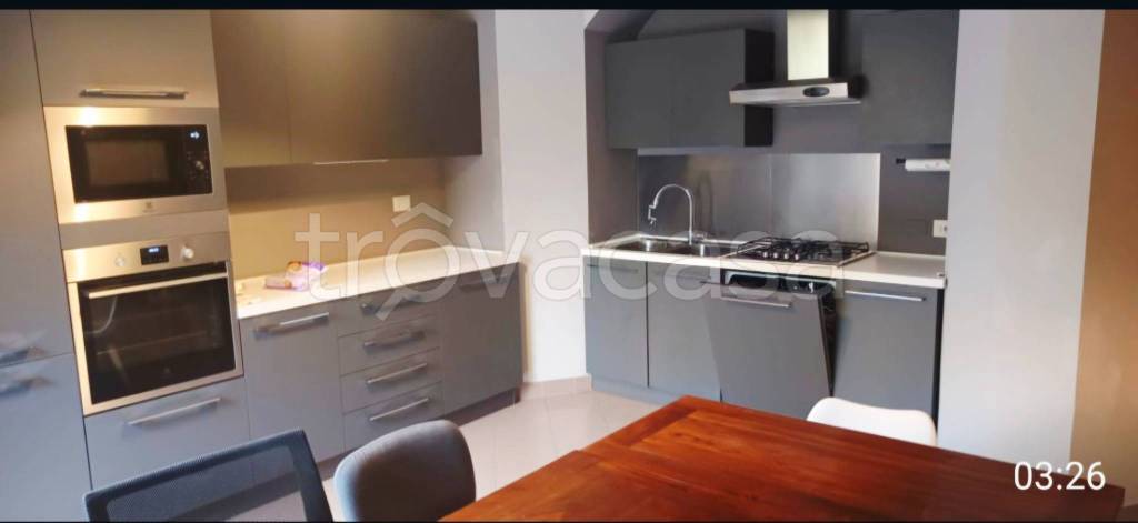 appartamento in affitto a Milano in zona Famagosta