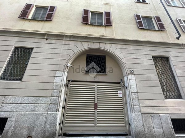 box auto in affitto a Milano in zona Centro Storico