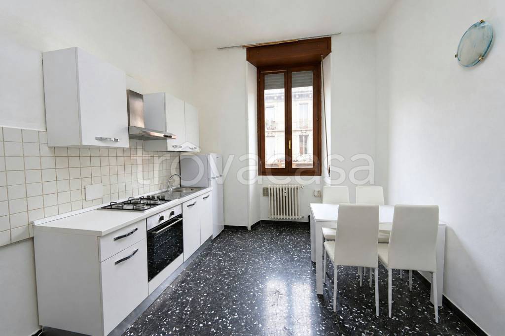 appartamento in affitto a Milano in zona Farini