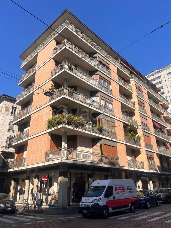 appartamento in affitto a Milano in zona Sant'Ambrogio
