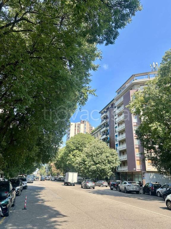 appartamento in affitto a Milano in zona Cadorna