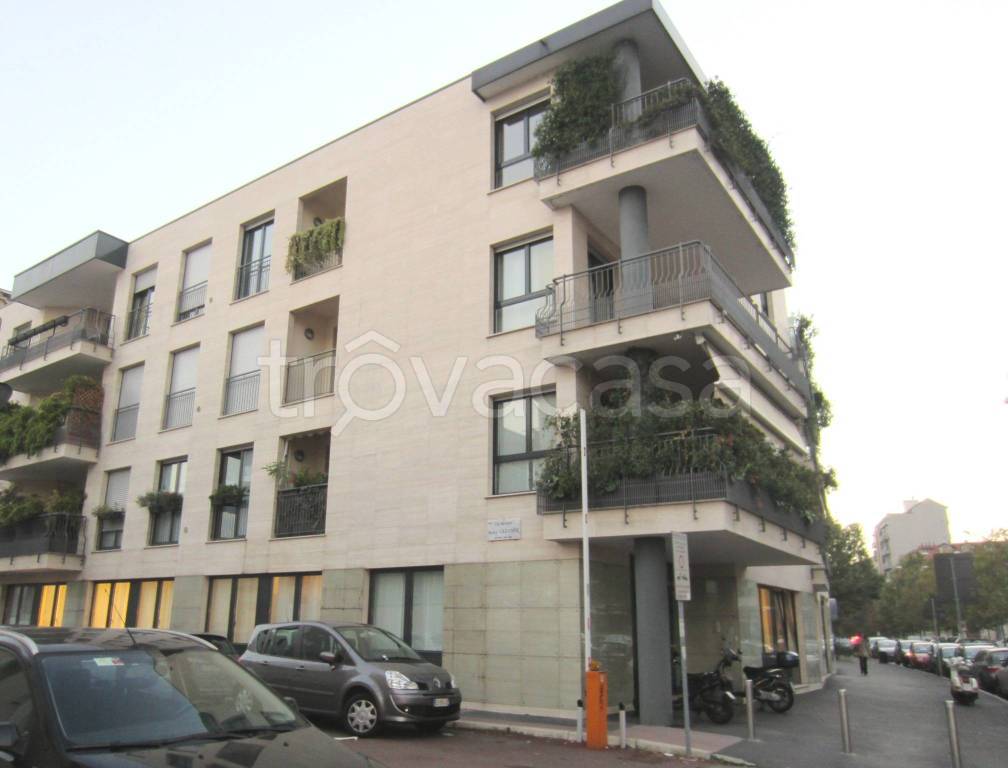 appartamento in affitto a Milano in zona Porta Genova