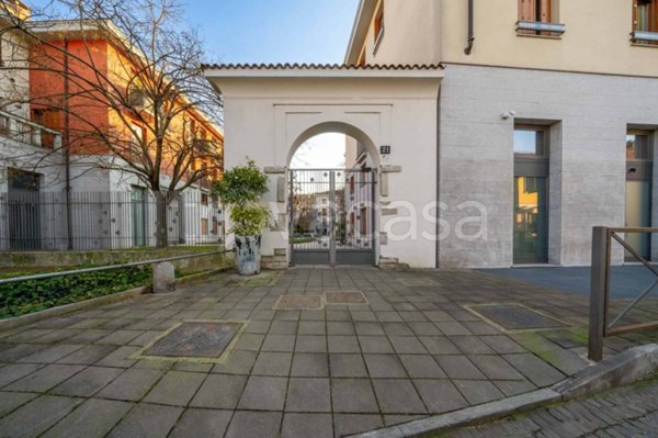 appartamento in affitto a Milano in zona Porta Genova