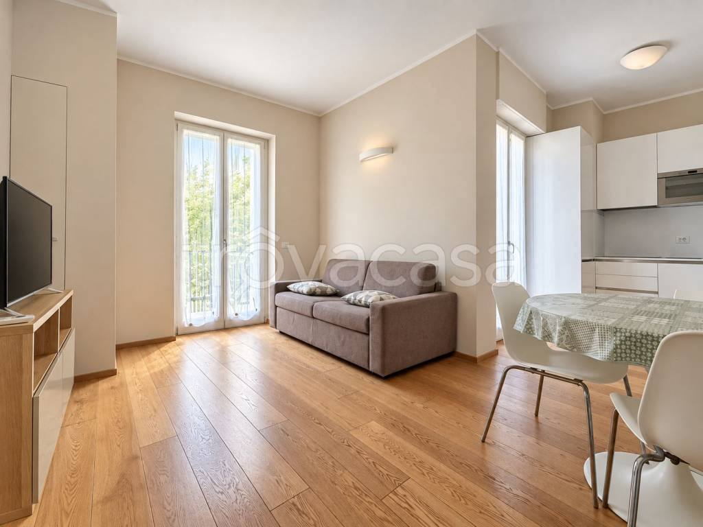 appartamento in affitto a Milano in zona De Angeli