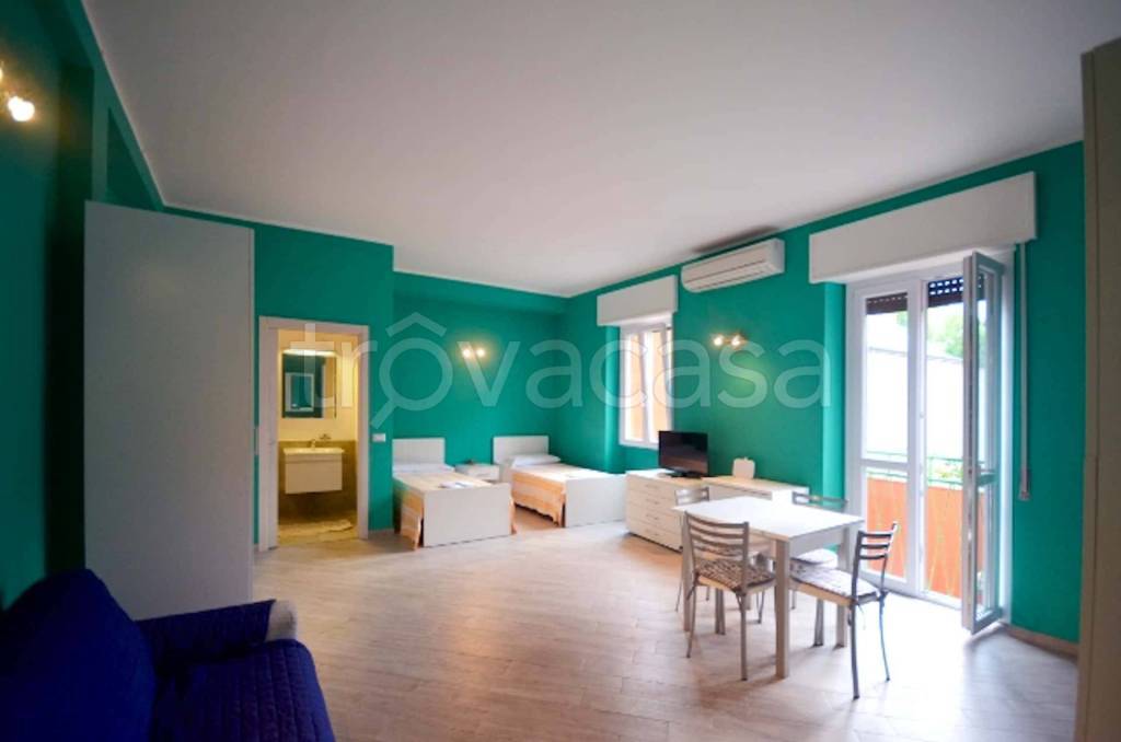 appartamento in affitto a Milano in zona Famagosta