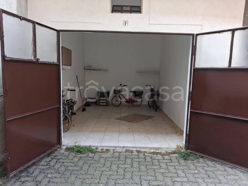 box auto in affitto a Milano in zona Città Studi