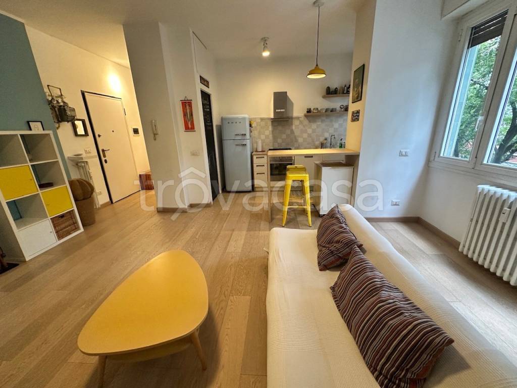 appartamento in affitto a Milano in zona Cinque Giornate